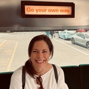 Meet your Posher, Lori